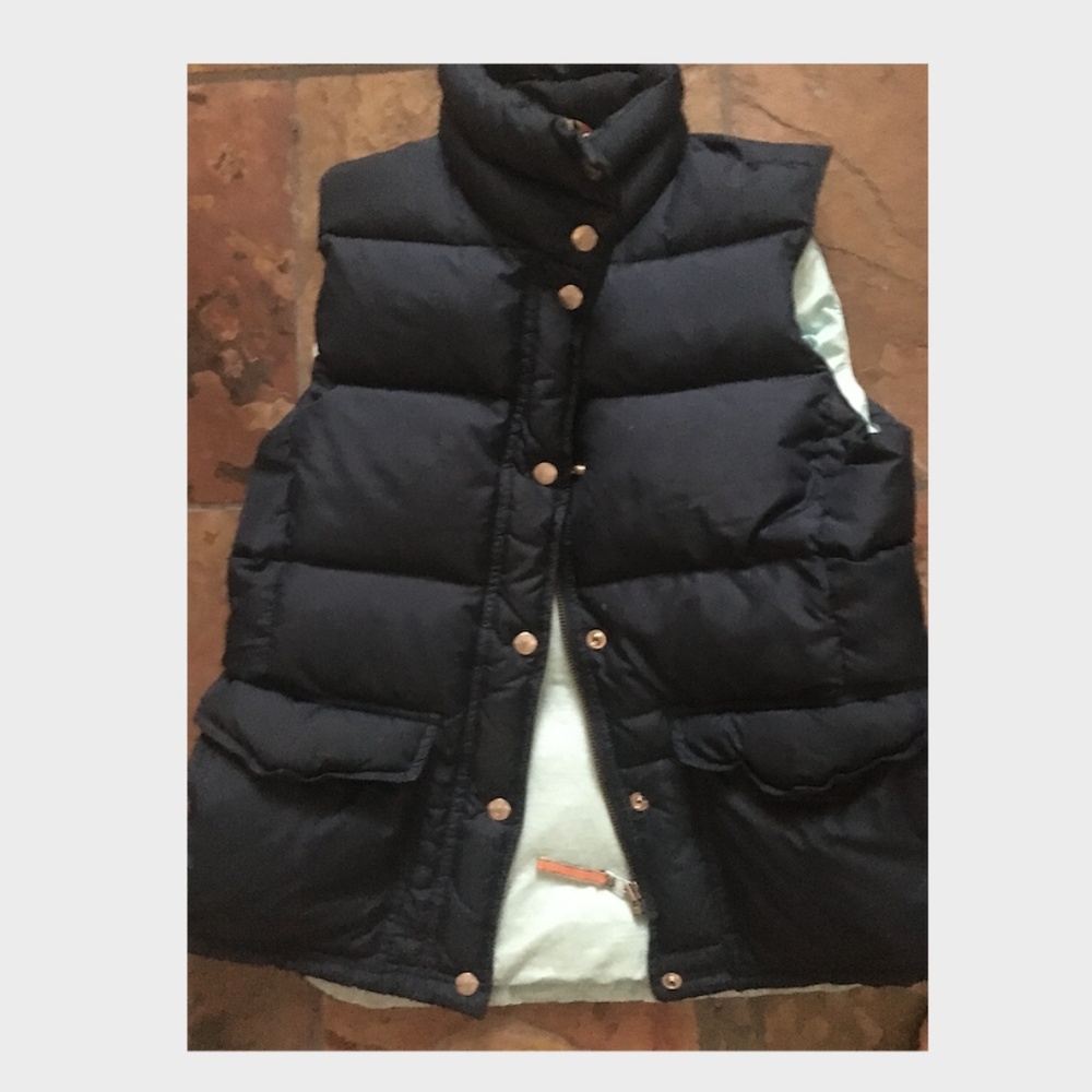 J.Crew Navy Puffer Vest - Picture 4 of 4